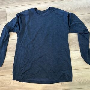 Lululemon Men’s Long Sleeve Shirt Size XXL